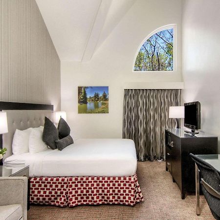 Aggie Inn, Ascend Hotel Collection Davis Extérieur photo