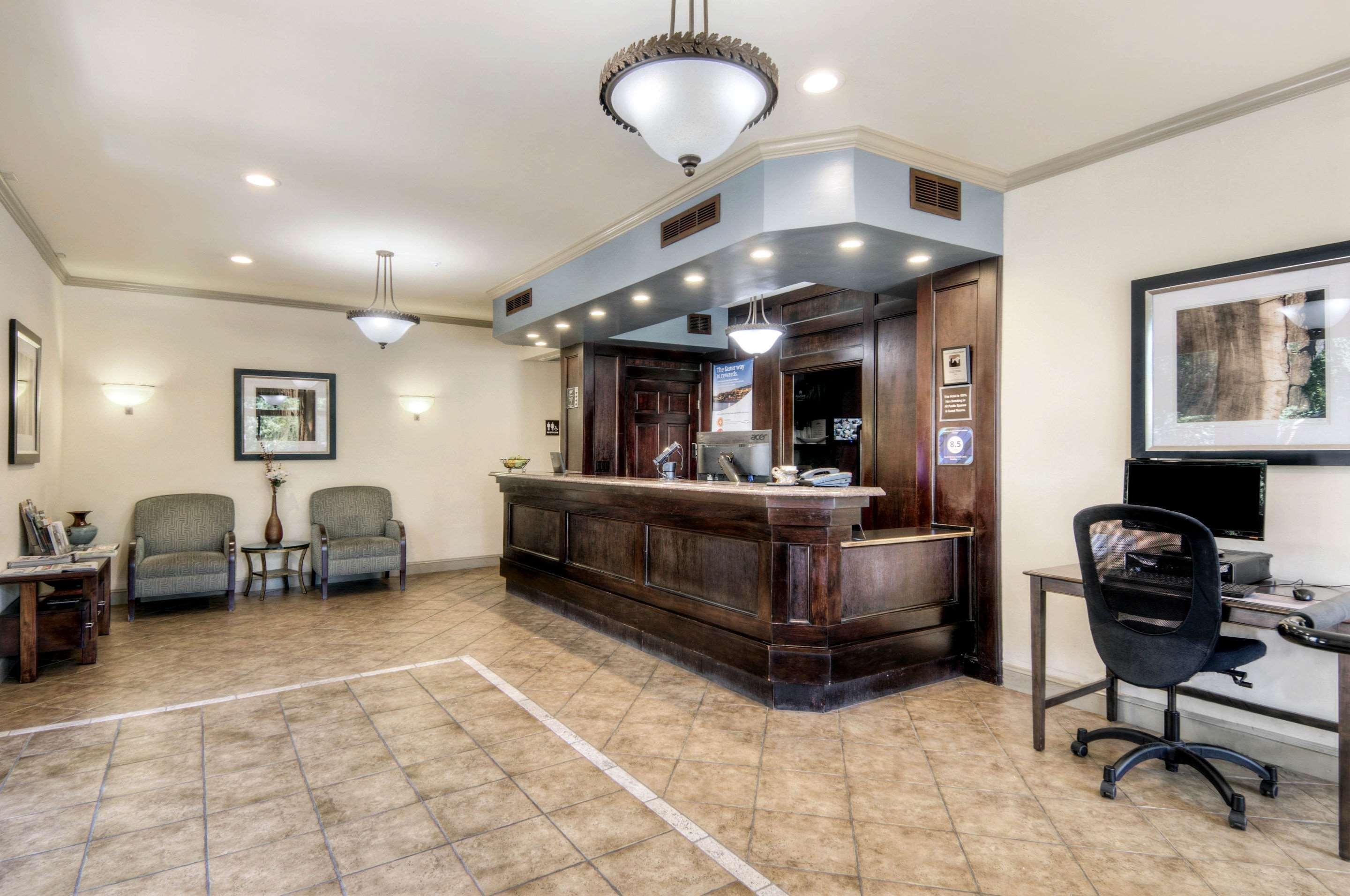Aggie Inn, Ascend Hotel Collection Davis Extérieur photo