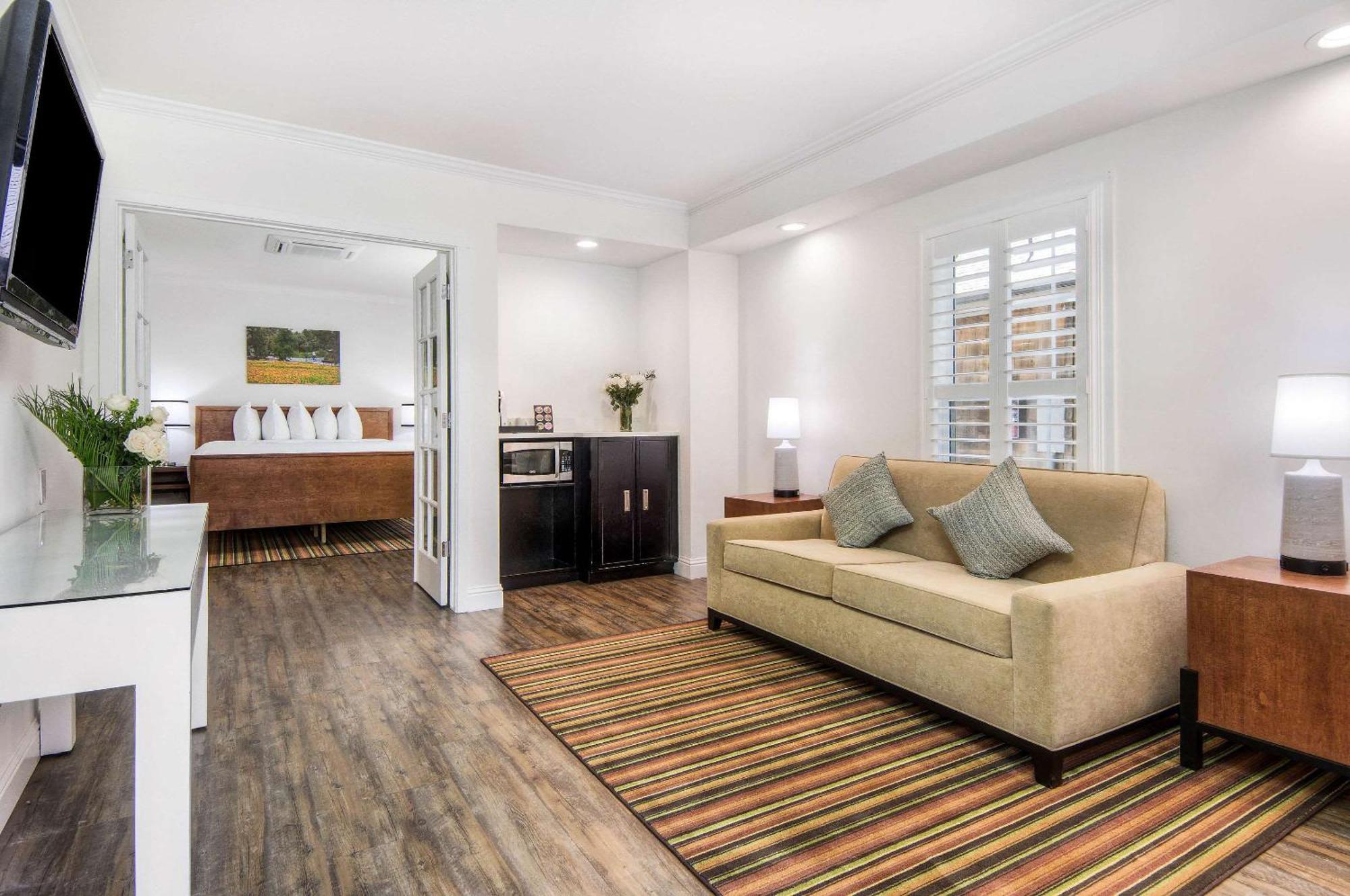 Aggie Inn, Ascend Hotel Collection Davis Extérieur photo